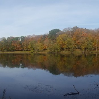 Lake Potawatomi - Lakes Near Me - Wheeling, Illinois