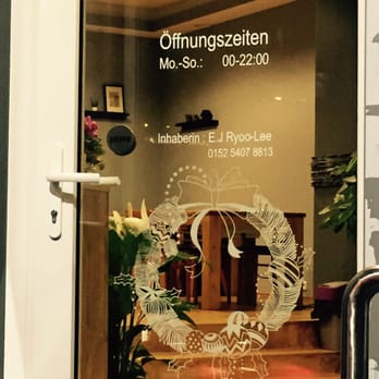 Coreana - Eingang. - Korean Near Me - Berlin, BE