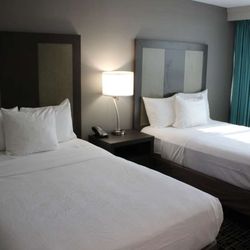 La Quinta by Wyndham - Guest room
