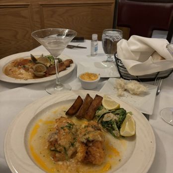 Fino Restaurant - Dinner at Finos - Italian Near Me - Croton-on-Hudson, New York