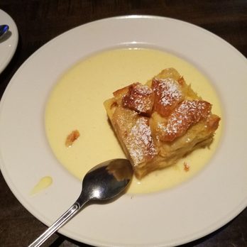 Yard House - Bread Pudding w/ Creme Anglaise (1/5) - New American Near Me - Northridge, California Yard House - Bread Pudding w/ Creme Anglaise (1/5) - New American Near Me - Northridge, California