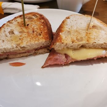 Cupitol Coffee & Eatery - Ham and cheese, very meh - Coffee & Tea Near Me - Evanston, Illinois