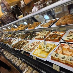 Uncle Giuseppe's Marketplace - Ready to eat food