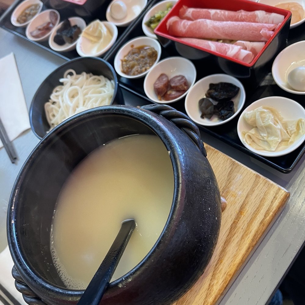 Yunshang Rice Noodle - various dishes of food - Chinese Near Me - Waterloo, Ontario Yunshang Rice Noodle - various dishes of food - Chinese Near Me - Waterloo, Ontario