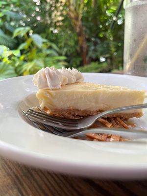 Photo of Golden Rule Seafood - Maimi, FL, US. Key Lime Pie