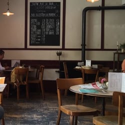 Restaurant La Couronne d'Or - menu and tables