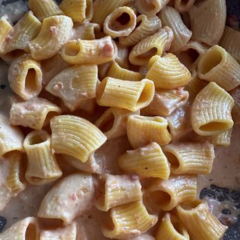 Fabio's Artisan Pasta - Sugorosa sauce rigatoni - Pasta Shops Near Me - Houston, Texas Fabio's Artisan Pasta - Sugorosa sauce rigatoni - Pasta Shops Near Me - Houston, Texas