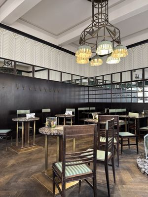 Grand Café Orient by null