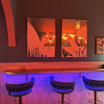 Lovebirds - Bars Near Me - Austin, Texas