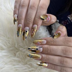 Rosehip Nails & Lash