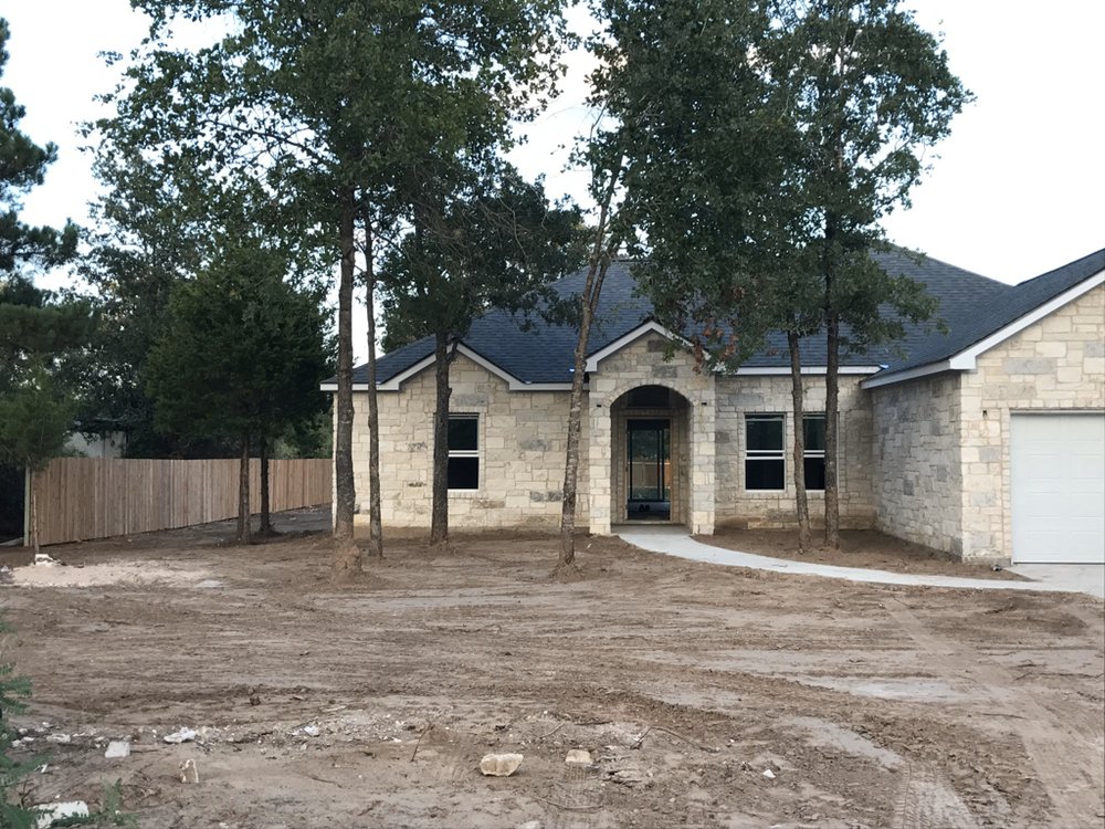 Slide of I M Roofing & Construction