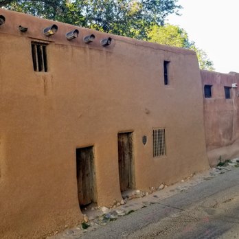 Oldest House Indian Shop - The Building - Landmarks & Historical Buildings Near Me - Santa Fe, New Mexico