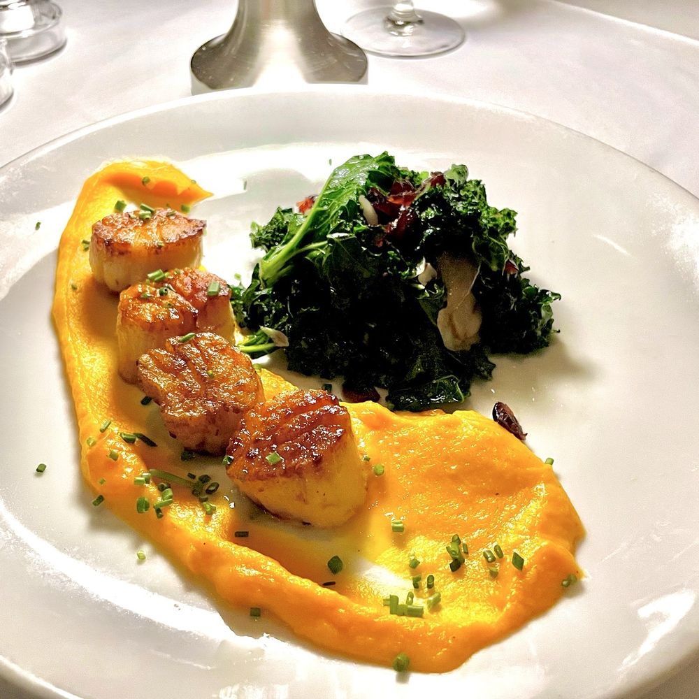 Table 26 - Scallops are amazing here! - New American Near Me - Turlock, California Table 26 - Scallops are amazing here! - New American Near Me - Turlock, California