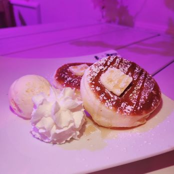Sweet Memes - Austin - Souffle pancake - Desserts Near Me - Austin, Texas
