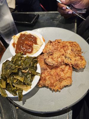 Frederick's Wine and Dine by null