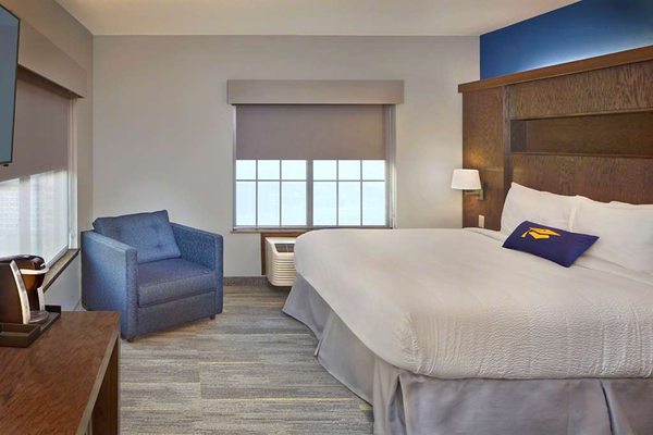 Scholar Morgantown, Tapestry Collection by Hilton by null