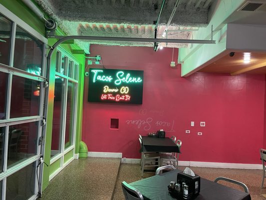 1001 Santa Fe Dr by null