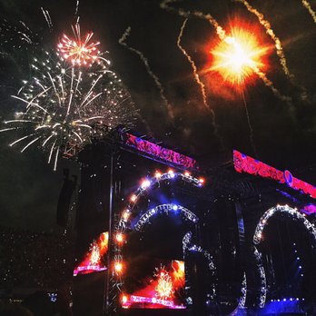 Soldier Field - Awesome fireworks all 3 nights. July 2015. Fare The Well. - Stadiums & Arenas Near Me - Chicago, Illinois