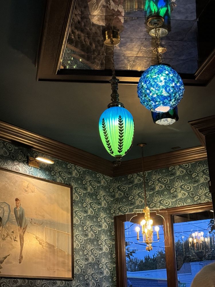 Social spots from Buffalo Traders Lounge