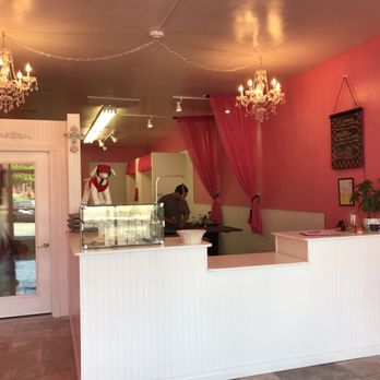 Dog Styling Boutique - Pet Groomers Near Me - Glendora, California