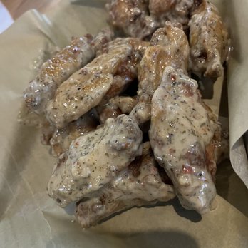 Buffalo Wild Wings - Garlic parmesan sauce - Chicken Wings Near Me - Orlando, Florida Buffalo Wild Wings - Garlic parmesan sauce - Chicken Wings Near Me - Orlando, Florida