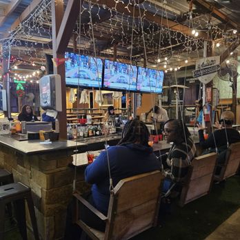 Bentley's Bar - Bar area - Bars Near Me - San Antonio, Texas