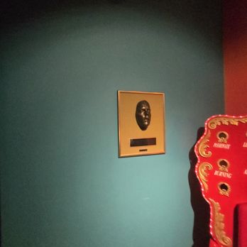 Louis Tussaud's Waxworks - Museums Near Me - Niagara Falls, Ontario