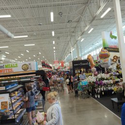 Store packed and it's huge Store packed and it's huge