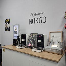 Self-serve ramen station