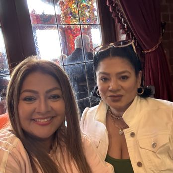 Mi Tierra Cafe & Bakery - My sister and I - Mexican Near Me - San Antonio, Texas