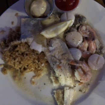 Water's Edge - Seafood platter - Seafood Near Me - Mount Pleasant, South Carolina