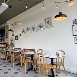 Parlor City Vegan - Seating area