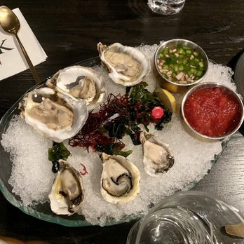 Gordon Ramsay Hell's Kitchen - Half dozen oysters on the half shell - Steakhouses Near Me - Stateline, Nevada Gordon Ramsay Hell's Kitchen - Half dozen oysters on the half shell - Steakhouses Near Me - Stateline, Nevada