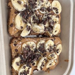 Stay Pressed Juice - Peanut Butter Toast with banana, cacao nibs, agave syrup, chia seeds on Dave's killer bread. Which is my favorite bread!