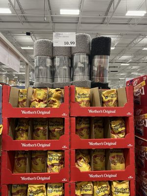 Costco Wholesale by null