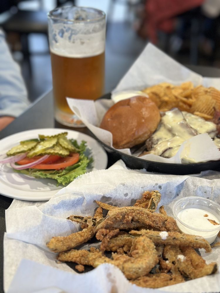 Social spots from The Win Tavern 33