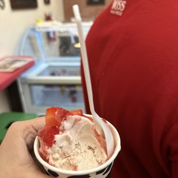 Nitroinfusions - Strawberry cheesecake - Ice Cream & Frozen Yogurt Near Me - La Quinta, California
