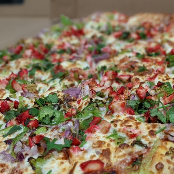 New Pizza House - Xtra large tandoori chicken pizza - Pizza Near Me - Brampton, Ontario New Pizza House - Xtra large tandoori chicken pizza - Pizza Near Me - Brampton, Ontario