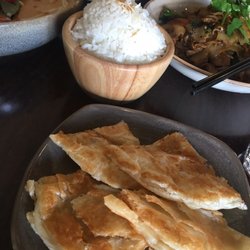 Siriphen Thai - Roti and one serving of steamed rice