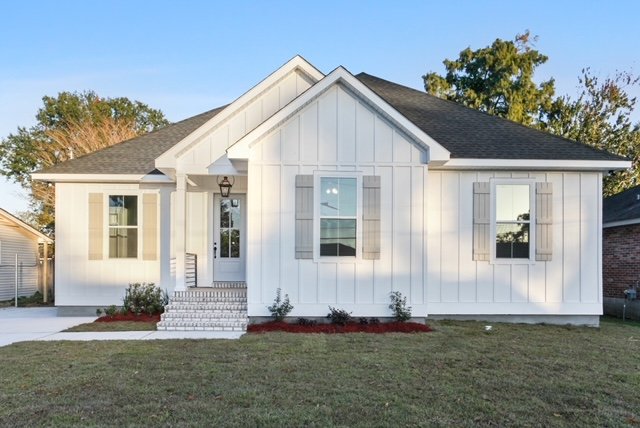 Slide of ClayKar Construction