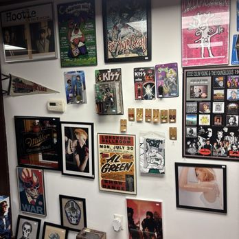 The Retro Attic - Vinyl Records Near Me - Akron, Ohio