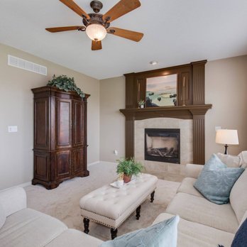 RE/MAX Advantage - Real Estate Agents Near Me - Kearney, Missouri RE/MAX Advantage - Real Estate Agents Near Me - Kearney, Missouri