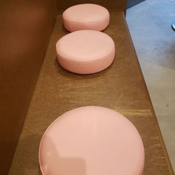 Biju Bubble Tea Room - Cute seats are movable