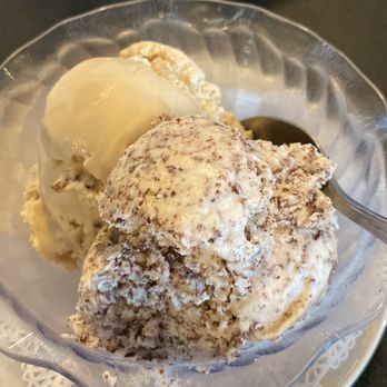 Moo Creamery - 2 scoops of Moo Made Ice Cream - Double( bacon love & chocolate chip) - Burgers Near Me - Bakersfield, California Moo Creamery - 2 scoops of Moo Made Ice Cream - Double( bacon love & chocolate chip) - Burgers Near Me - Bakersfield, California