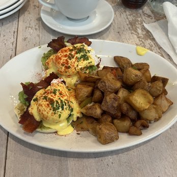 Toast Kitchen & Bar - Bacon Avocado Benedict - Breakfast & Brunch Near Me - Brea, California Toast Kitchen & Bar - Bacon Avocado Benedict - Breakfast & Brunch Near Me - Brea, California