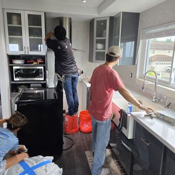 Beyond Builders - Installers working meticulous details - General Contractors Near Me - Honolulu, Hawaii