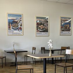 Gyro Bros Grill - Interior decor