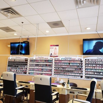 Nail Tek and Spa - Nail Salons Near Me - Algonquin, Illinois