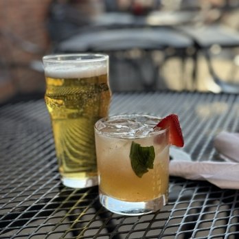 Brown's Brewing Company - Cucumber smash and low abv beer - Breweries Near Me - Troy, New York