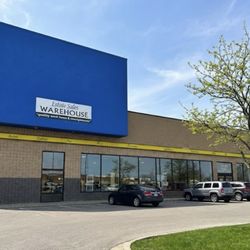 Estate Sales Warehouse - Great selection of vendors